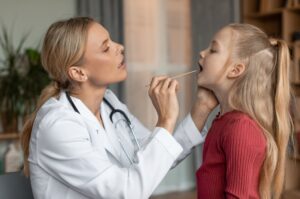 How to Deal with Tonsillitis in Children