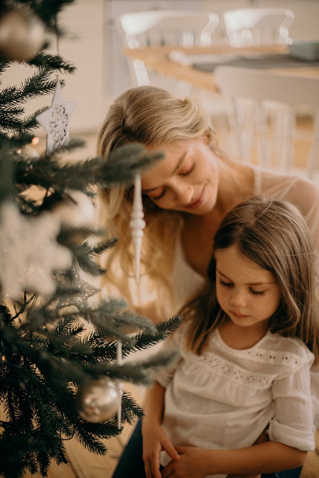 Managing Holiday Stress in Kids: Tips for Parents