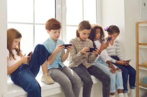 How to Cut Screen Time This Summer: Practical Tips for Parents